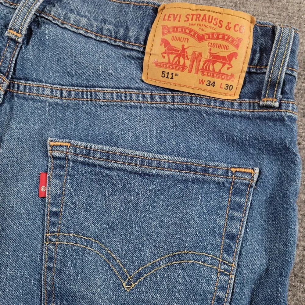Levis 511 Jeans Mens 34x30 Blue Slim Fit Stretch Denim Straight Leg Medium Wash